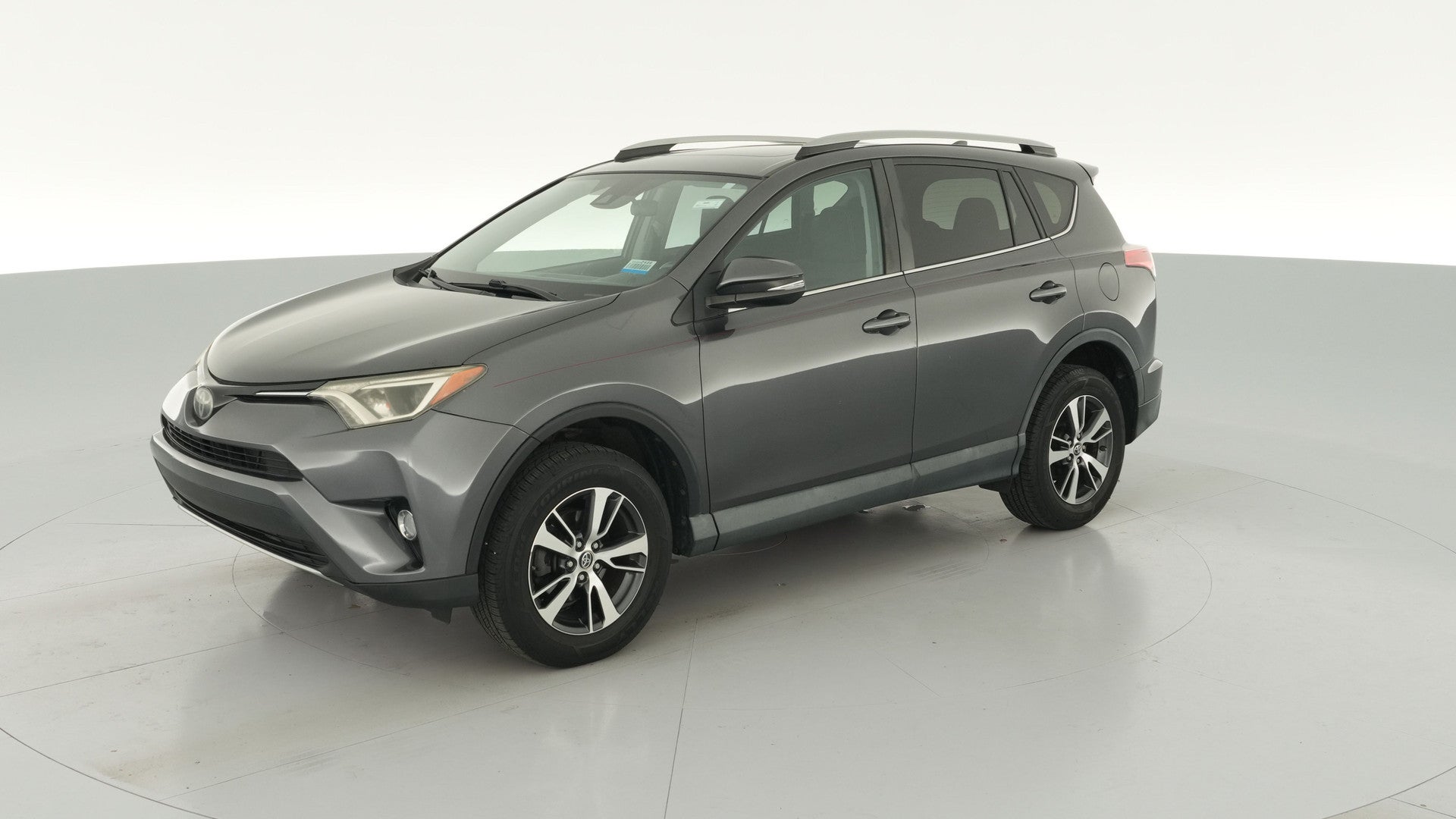 2018 Toyota RAV4 vehicle photo