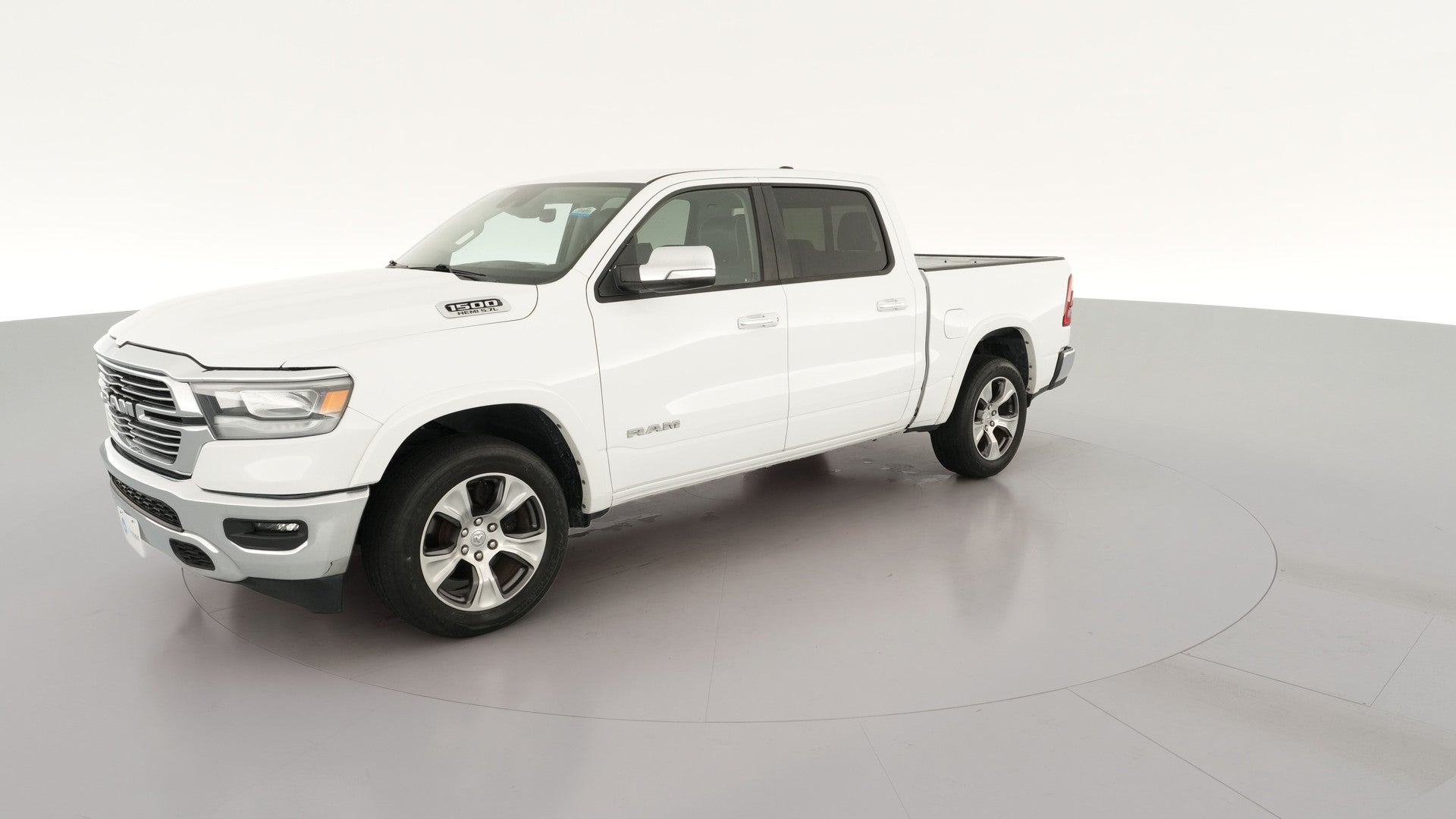 2022 Ram 1500 Crew Cab vehicle photo