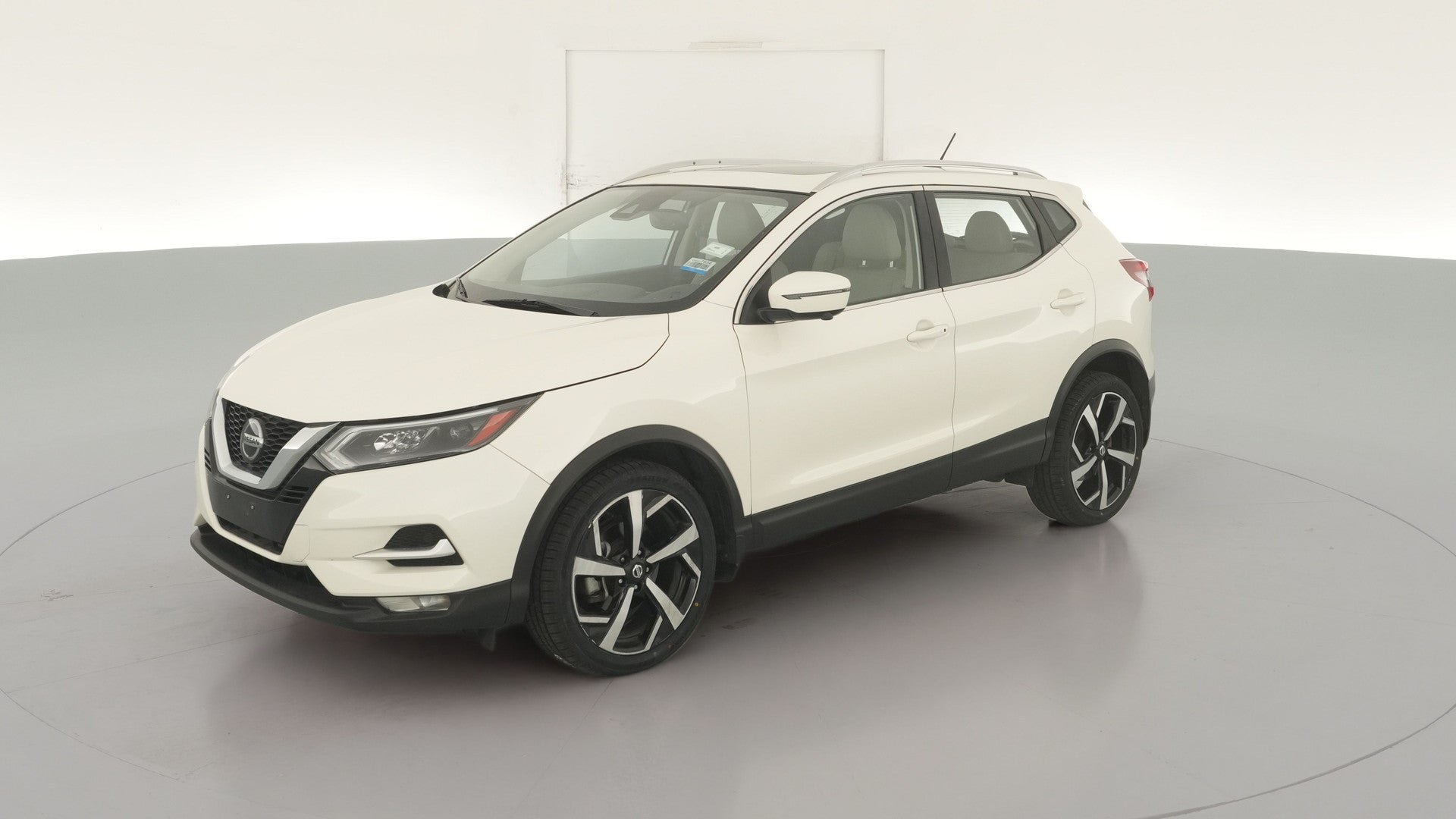 2021 Nissan Rogue Sport vehicle photo