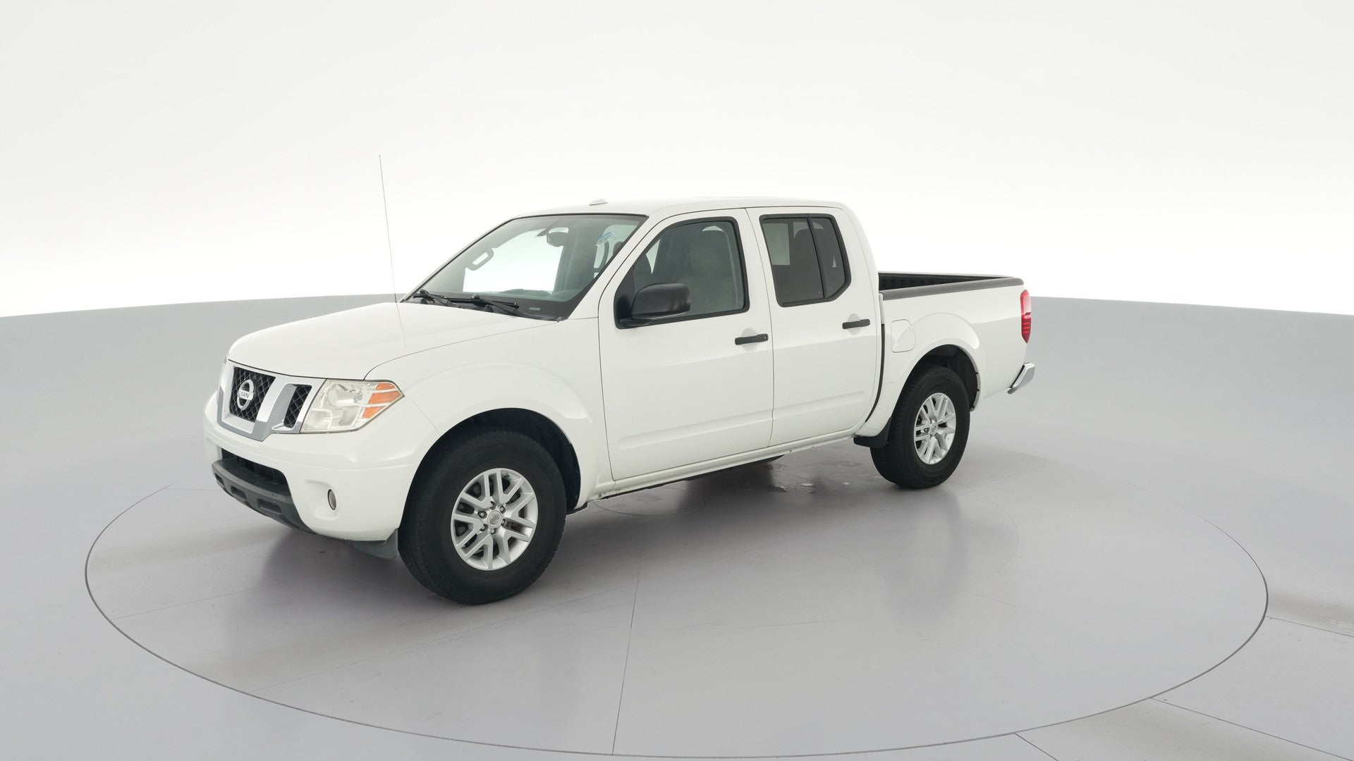 2015 Nissan Frontier Crew Cab vehicle photo