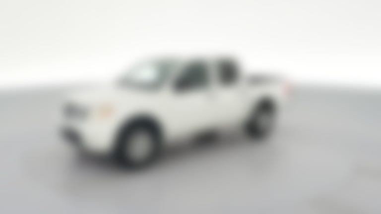 2015 Nissan Frontier Crew Cab vehicle photo