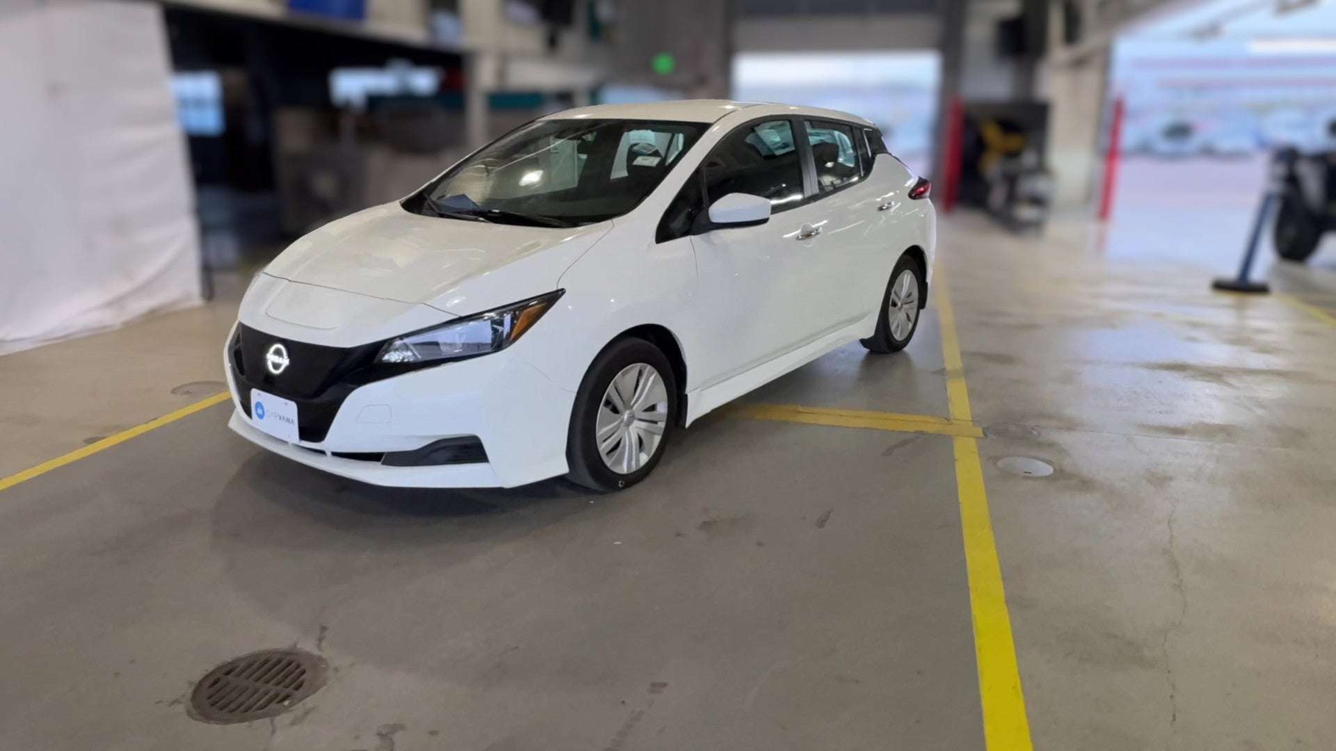 2025 Nissan LEAF vehicle photo