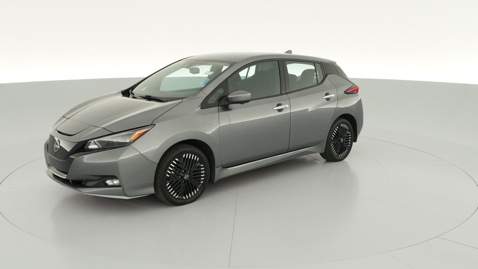 2023 Nissan LEAF vehicle photo