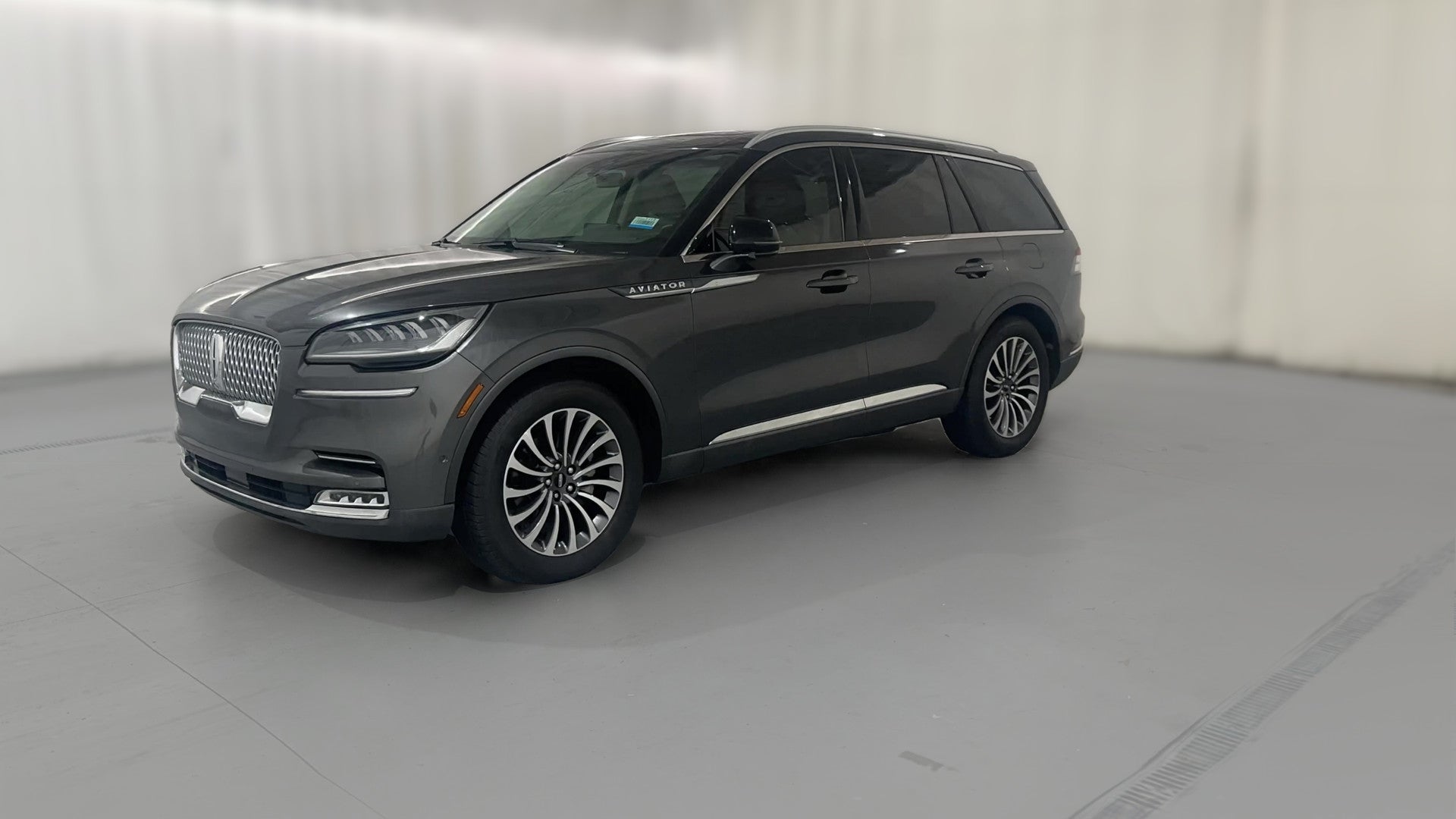 2020 Lincoln Aviator vehicle photo