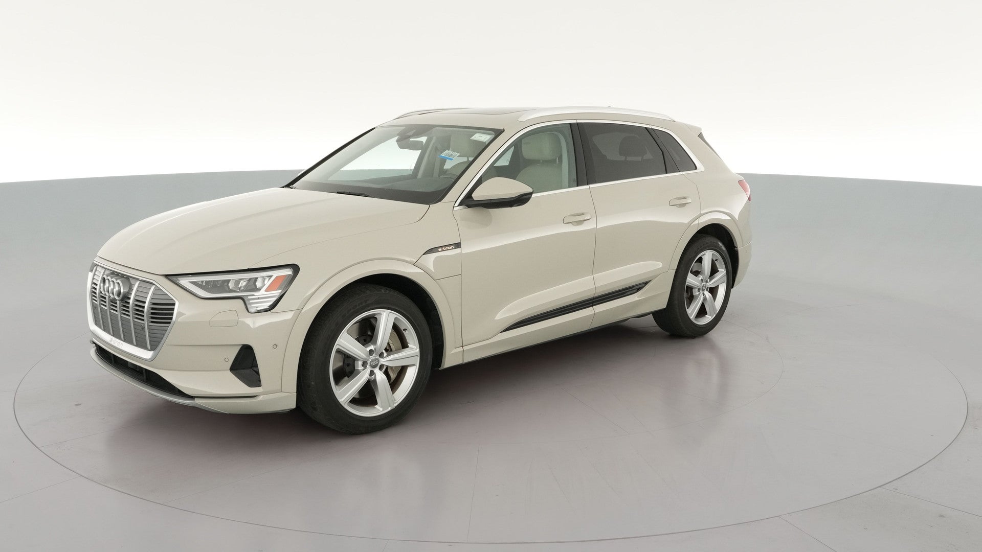 2019 Audi e-tron vehicle photo