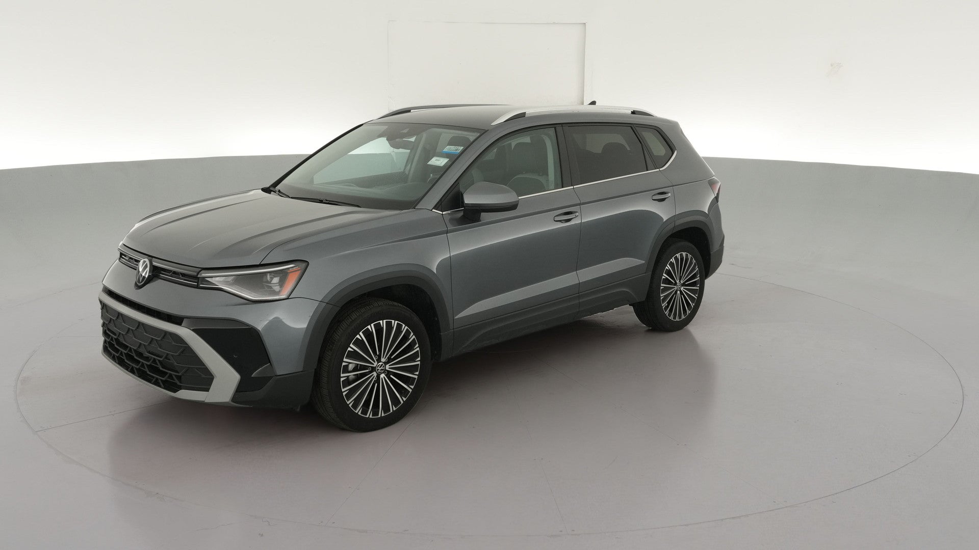 2025 Volkswagen Taos vehicle photo
