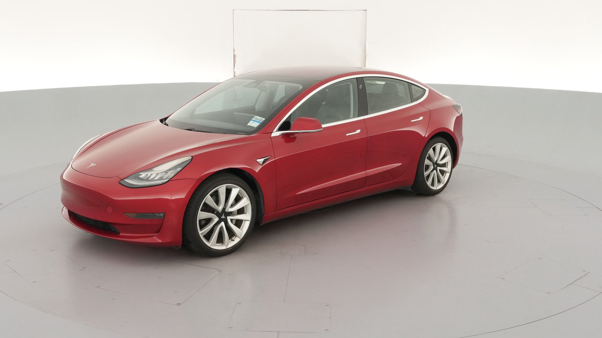 2018 Tesla Model 3 vehicle photo