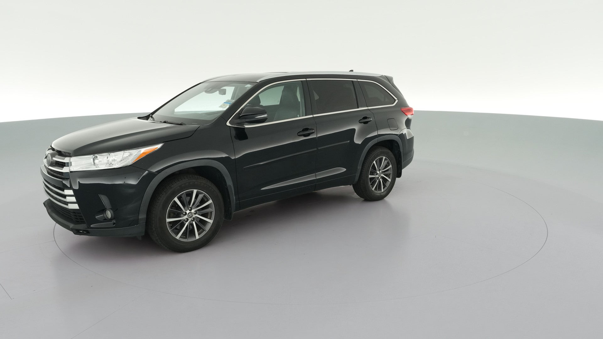 2018 Toyota Highlander vehicle photo