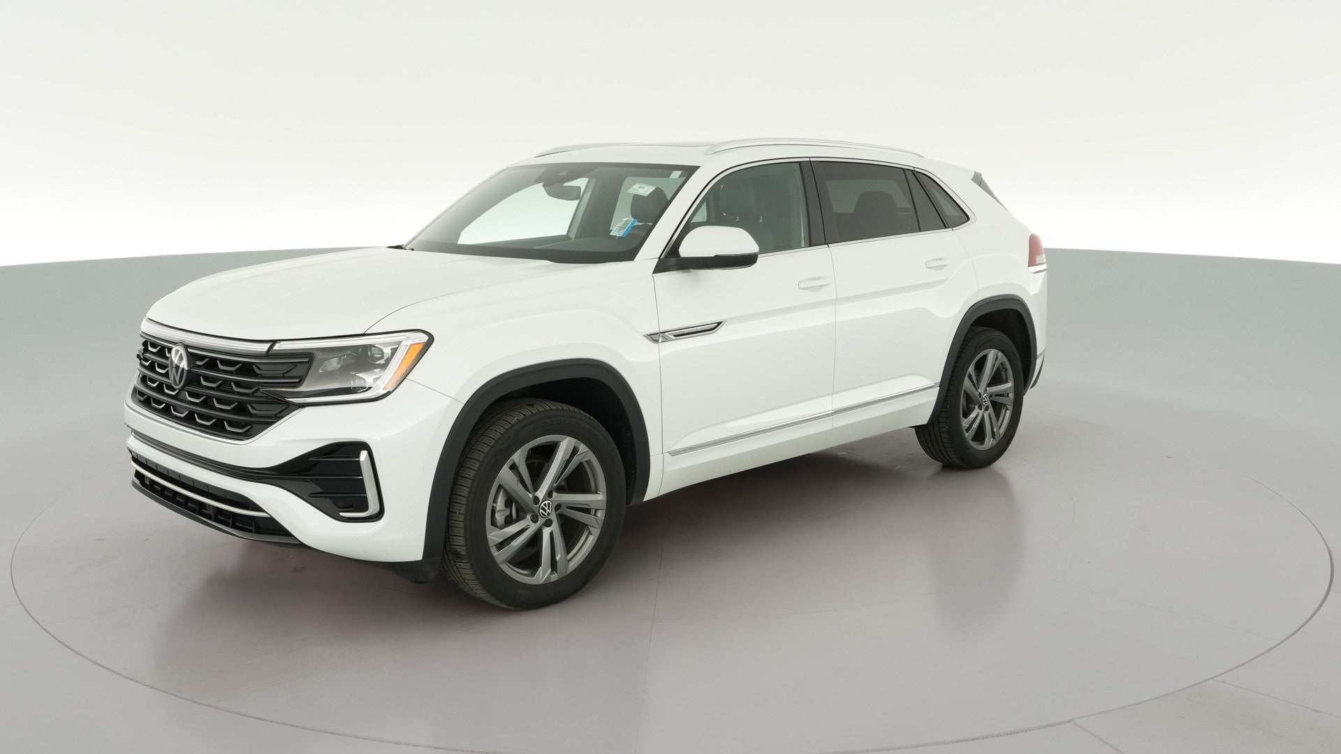 2024 Volkswagen Atlas Cross Sport vehicle photo