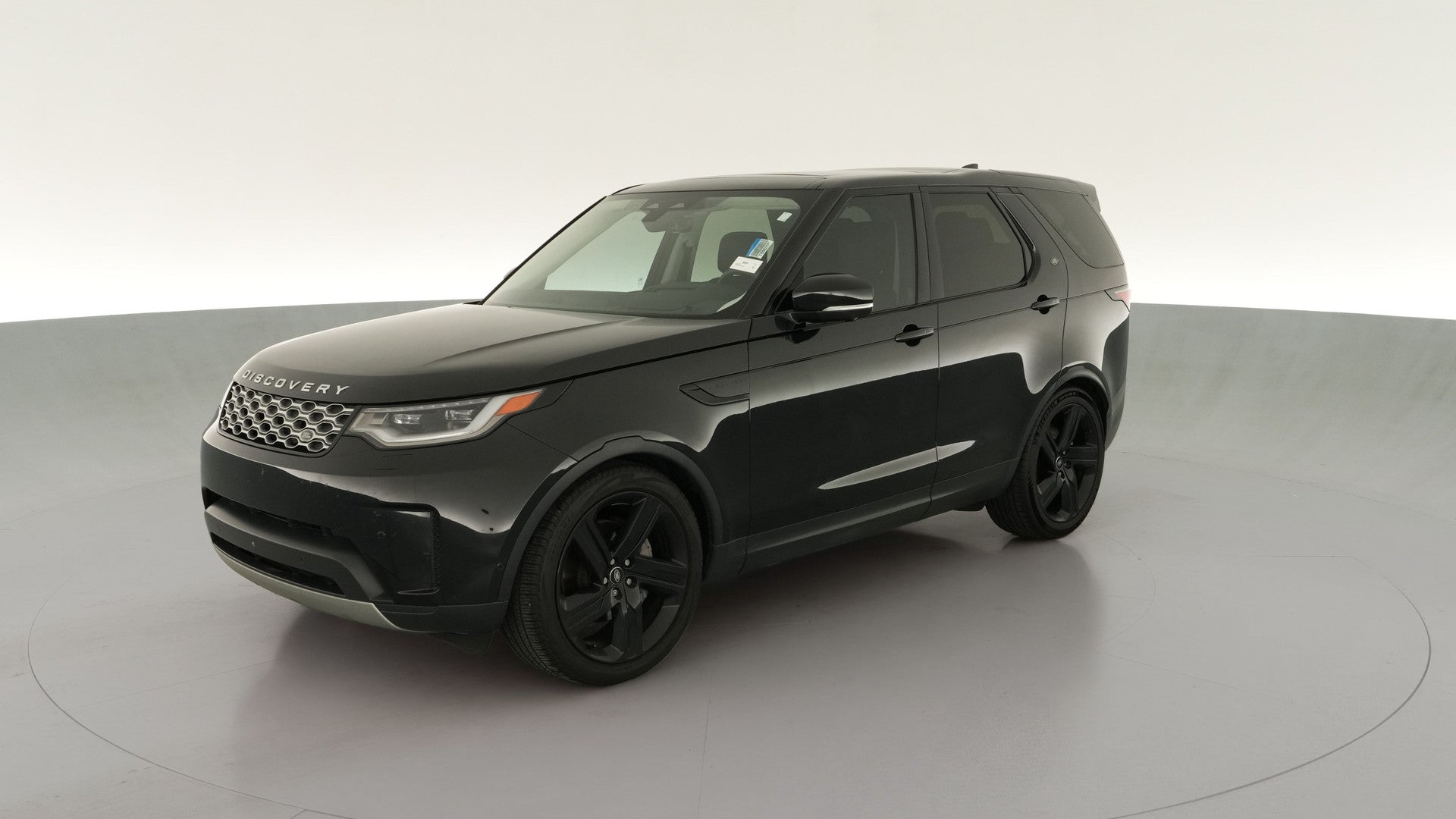 2024 Land Rover Discovery vehicle photo