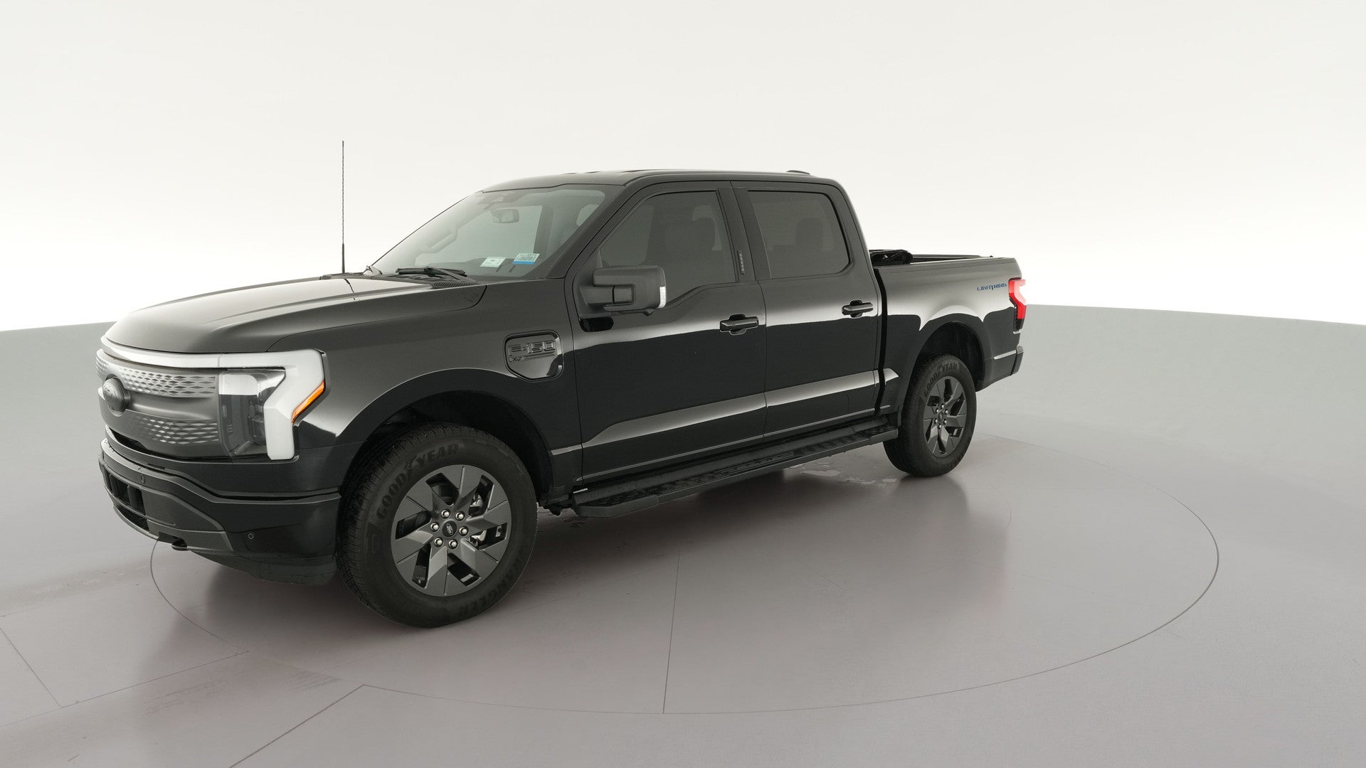 2023 Ford F150 Lightning vehicle photo