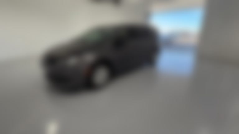 2020 Chrysler Voyager vehicle photo