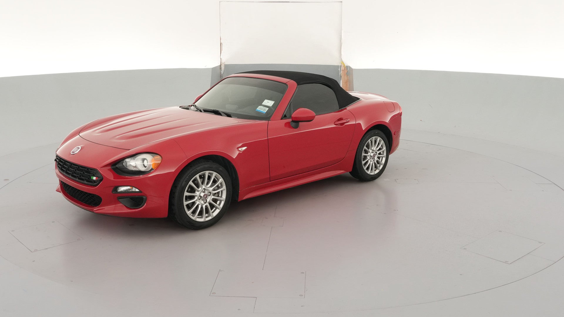 2018 FIAT 124 Spider vehicle photo