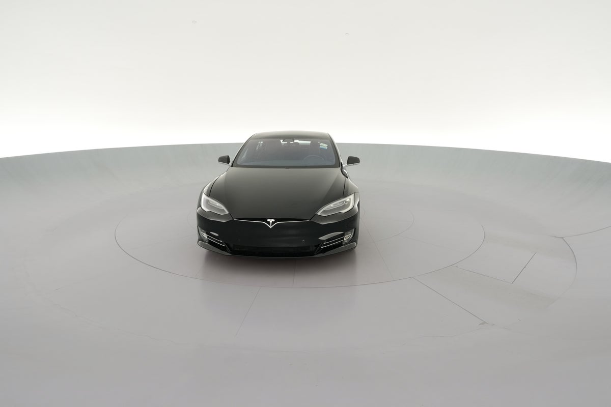2018 Tesla Model S 75D in Solid Black — 360° view 1