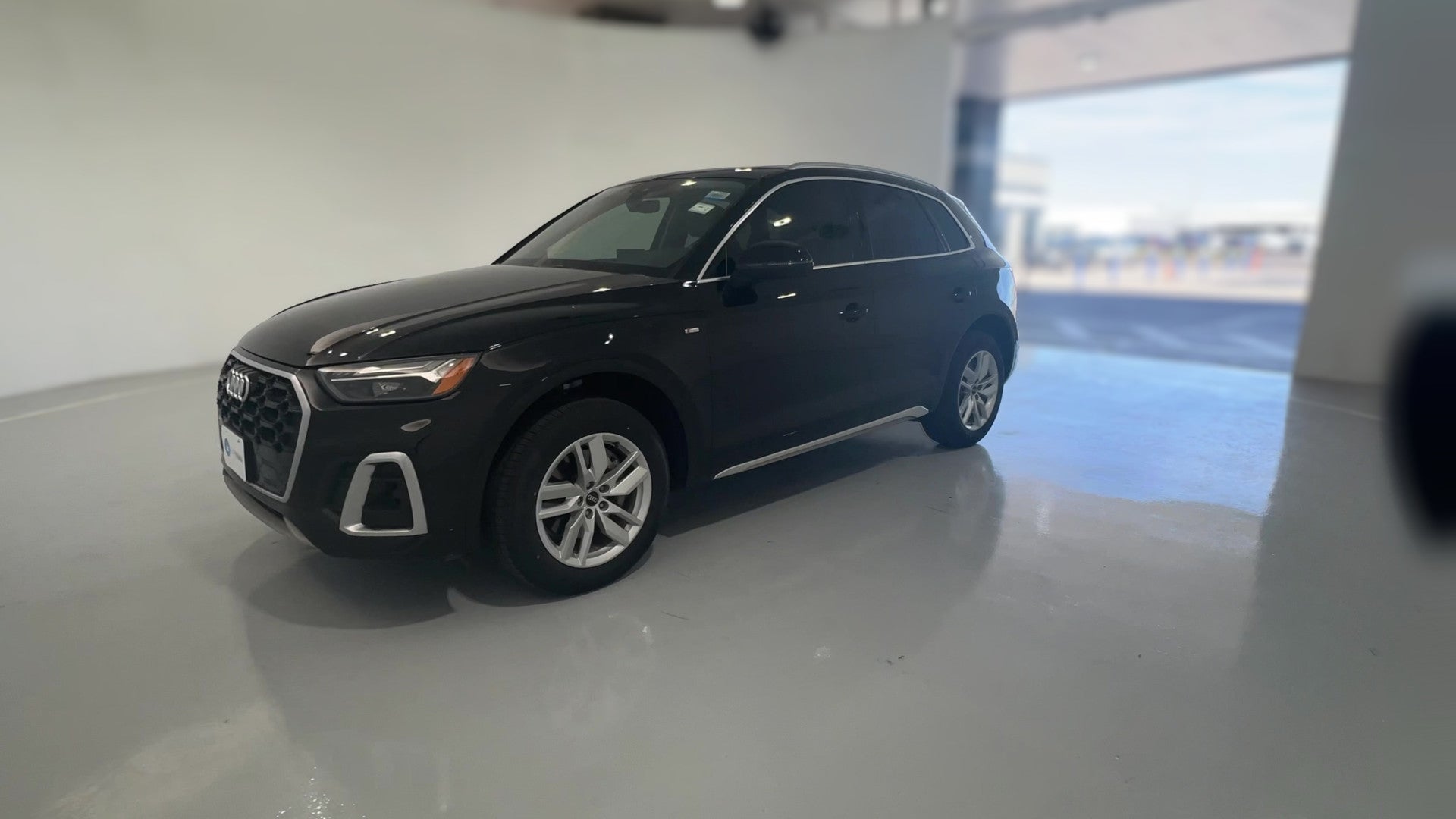 2022 Audi Q5 vehicle photo