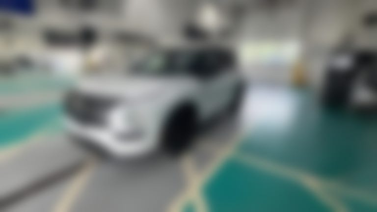 2025 Mitsubishi Outlander PHEV vehicle photo