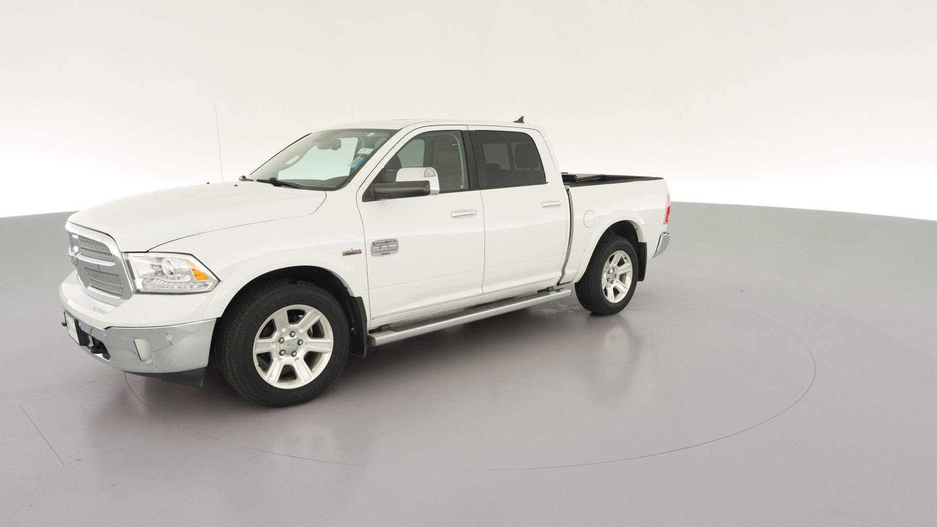 2015 Ram 1500 Crew Cab vehicle photo