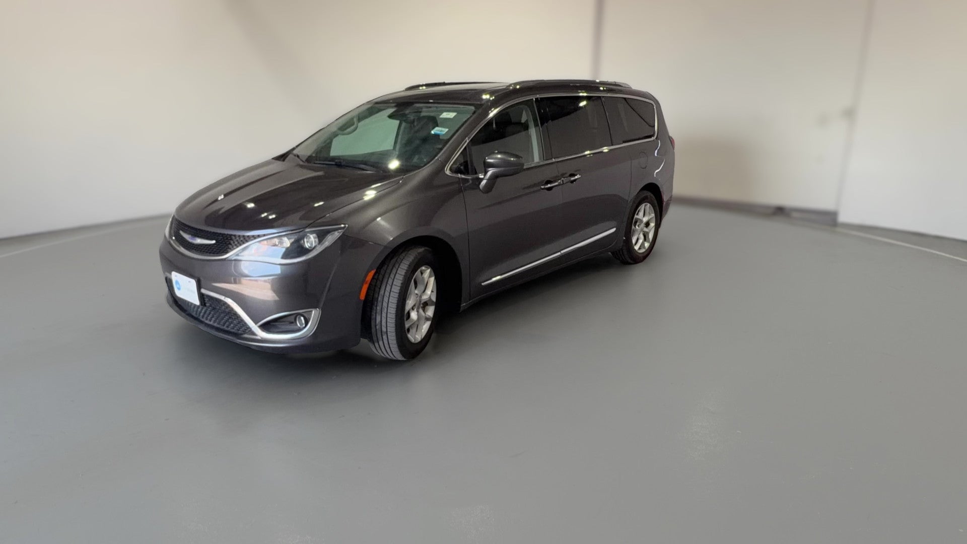 2019 Chrysler Pacifica vehicle photo