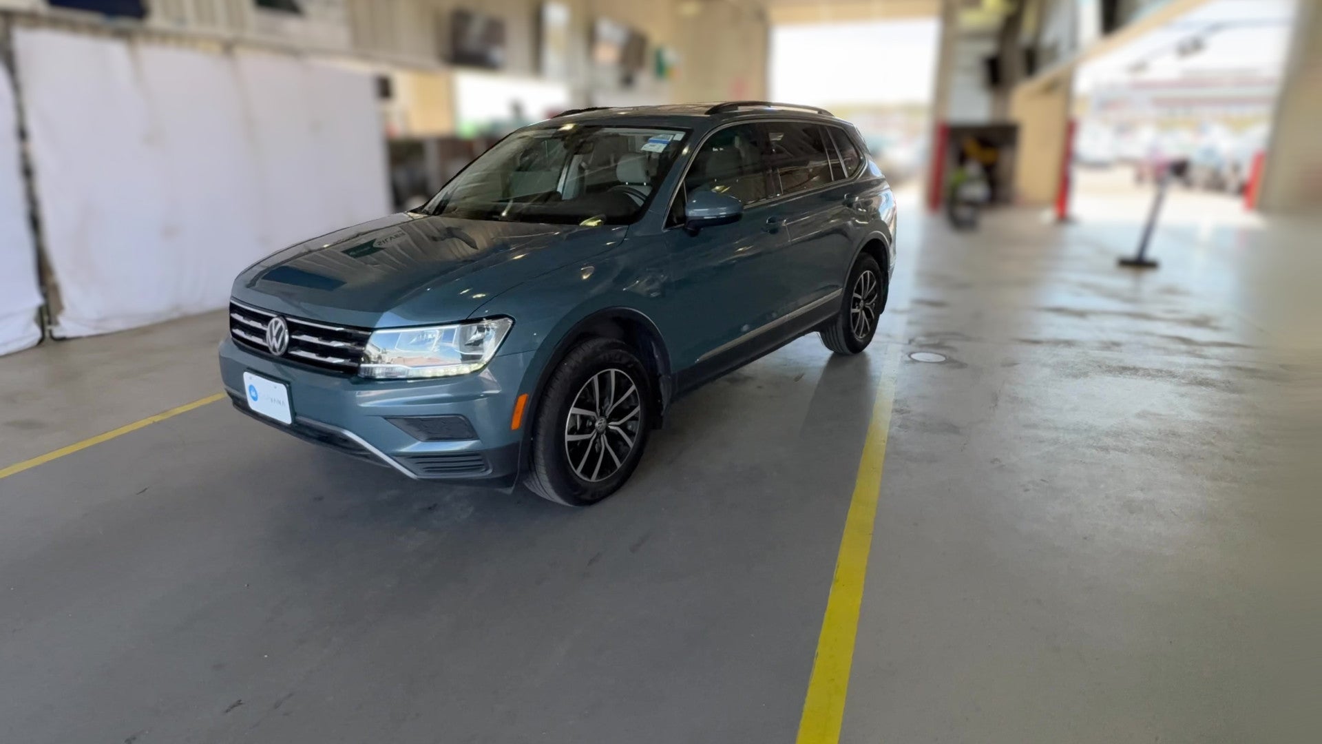 2021 Volkswagen Tiguan vehicle photo