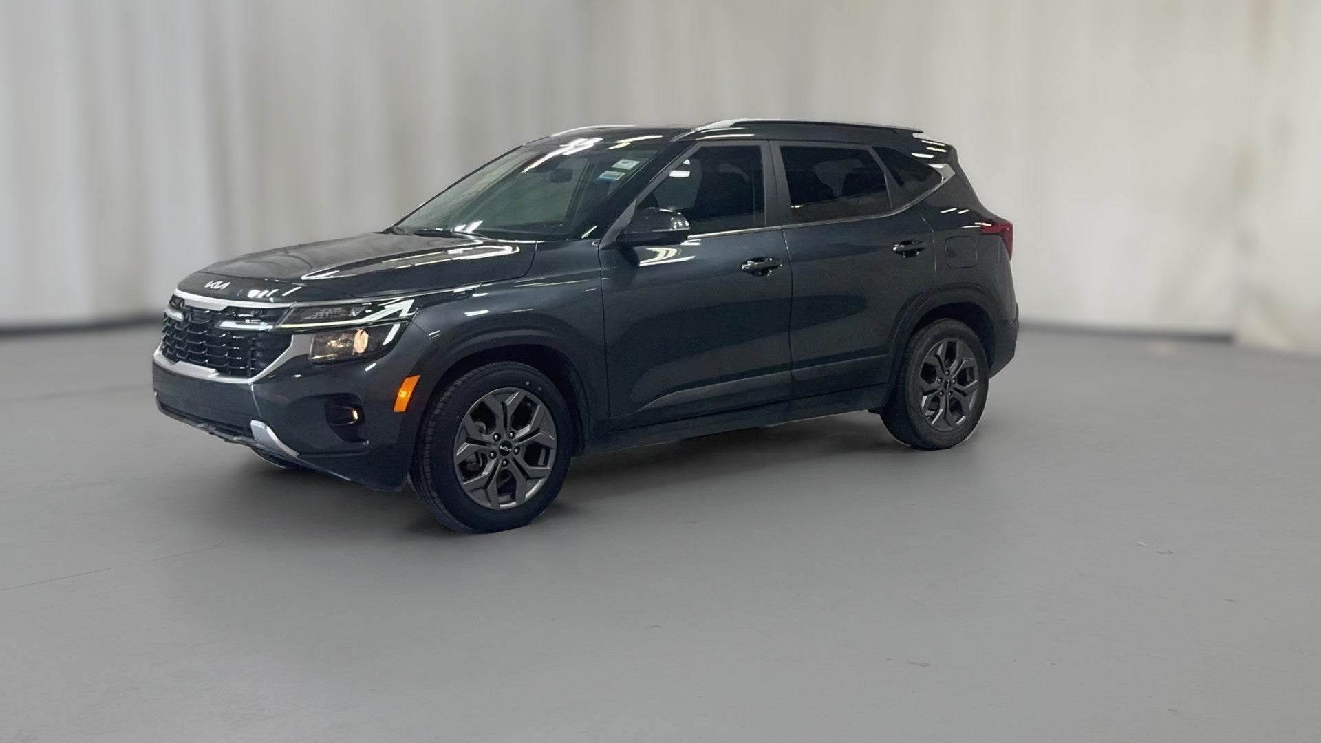 2024 Kia Seltos vehicle photo