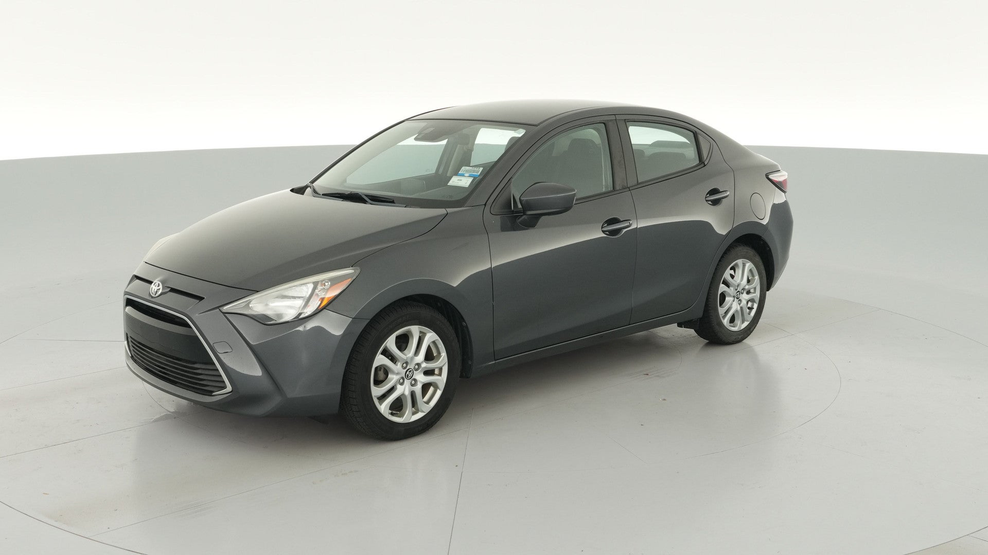 2018 Toyota Yaris iA vehicle photo