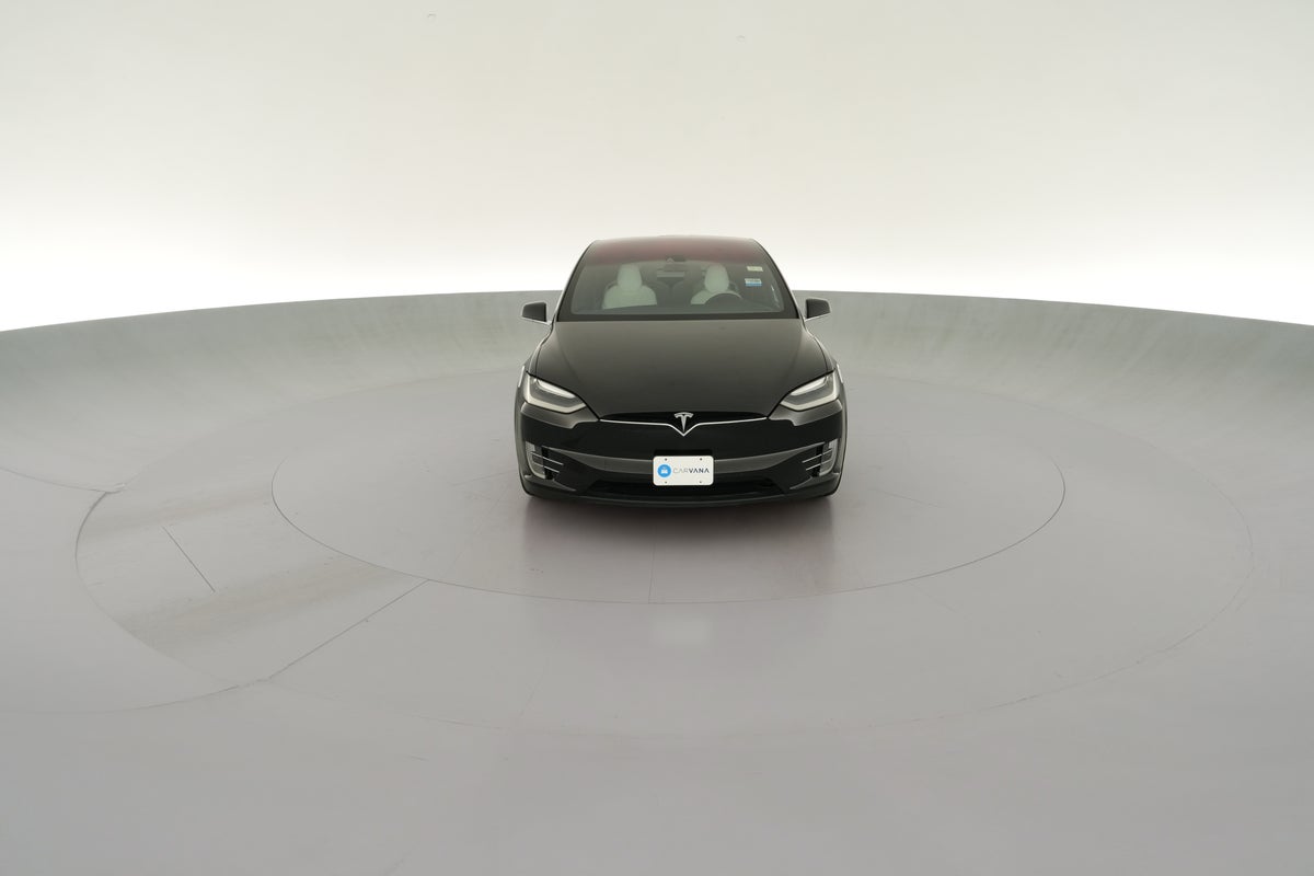 2016 Tesla Model X 75D in Obsidian Black Metallic — 360° view 1