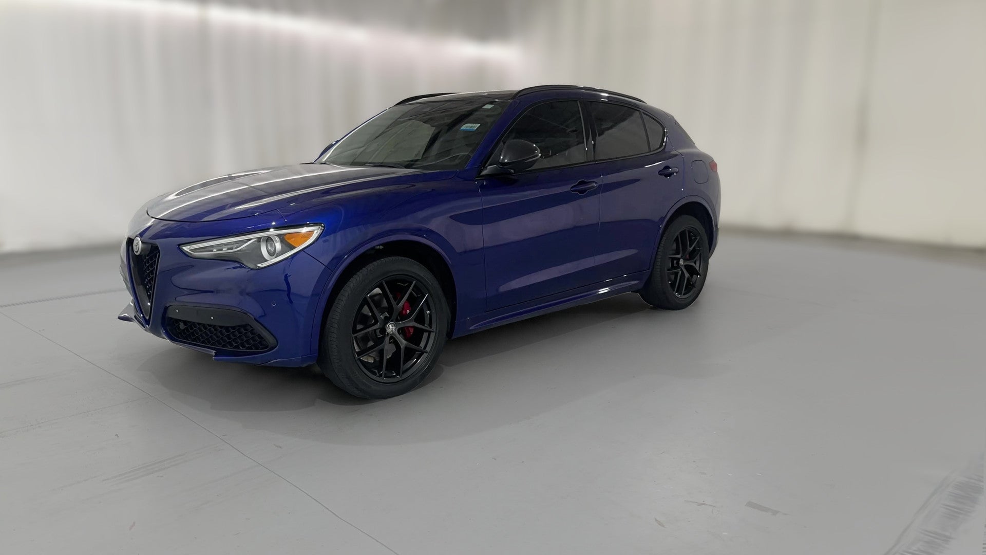 2020 Alfa Romeo Stelvio vehicle photo