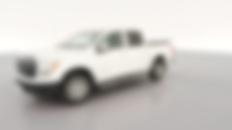 2019 Nissan Titan Crew Cab vehicle photo