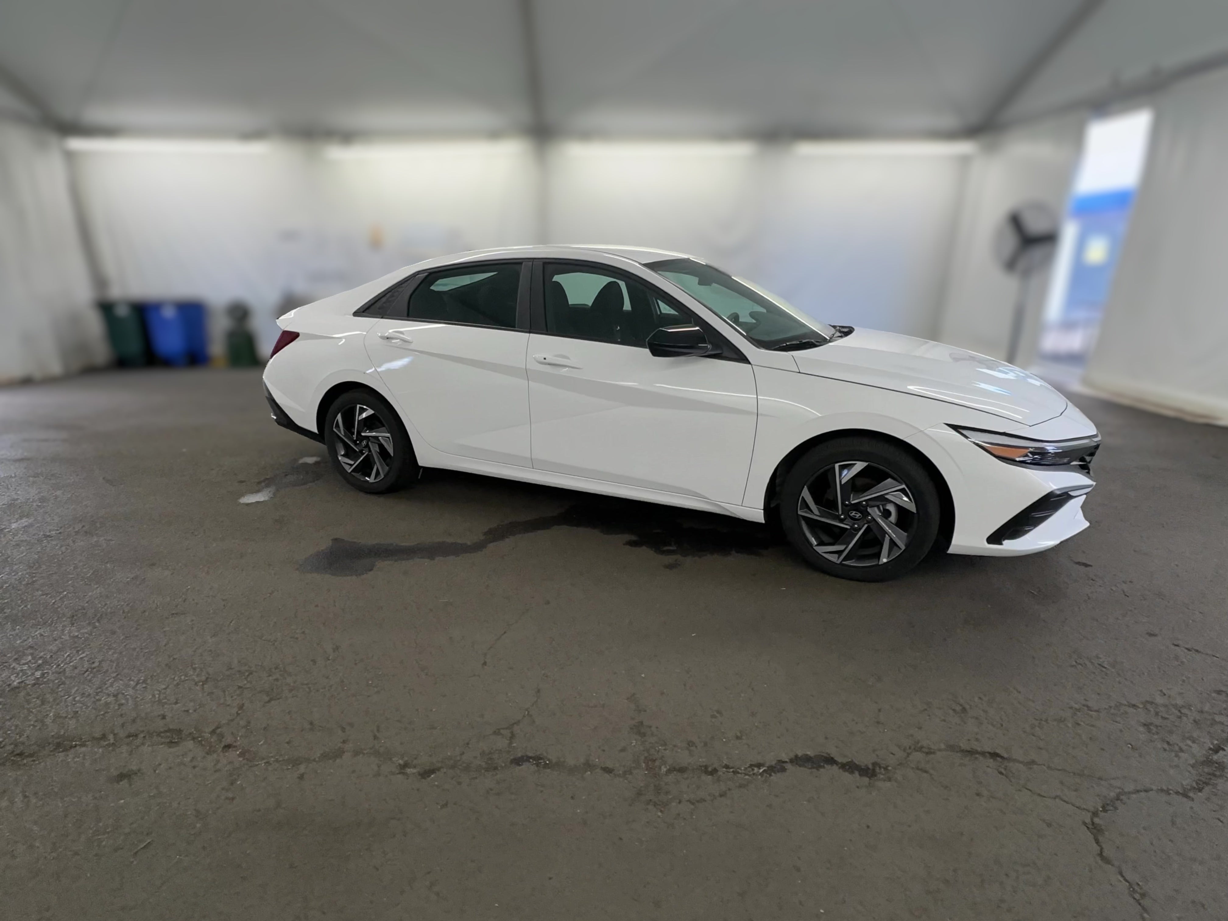 2025 Hyundai Elantra Blue - Photo 35