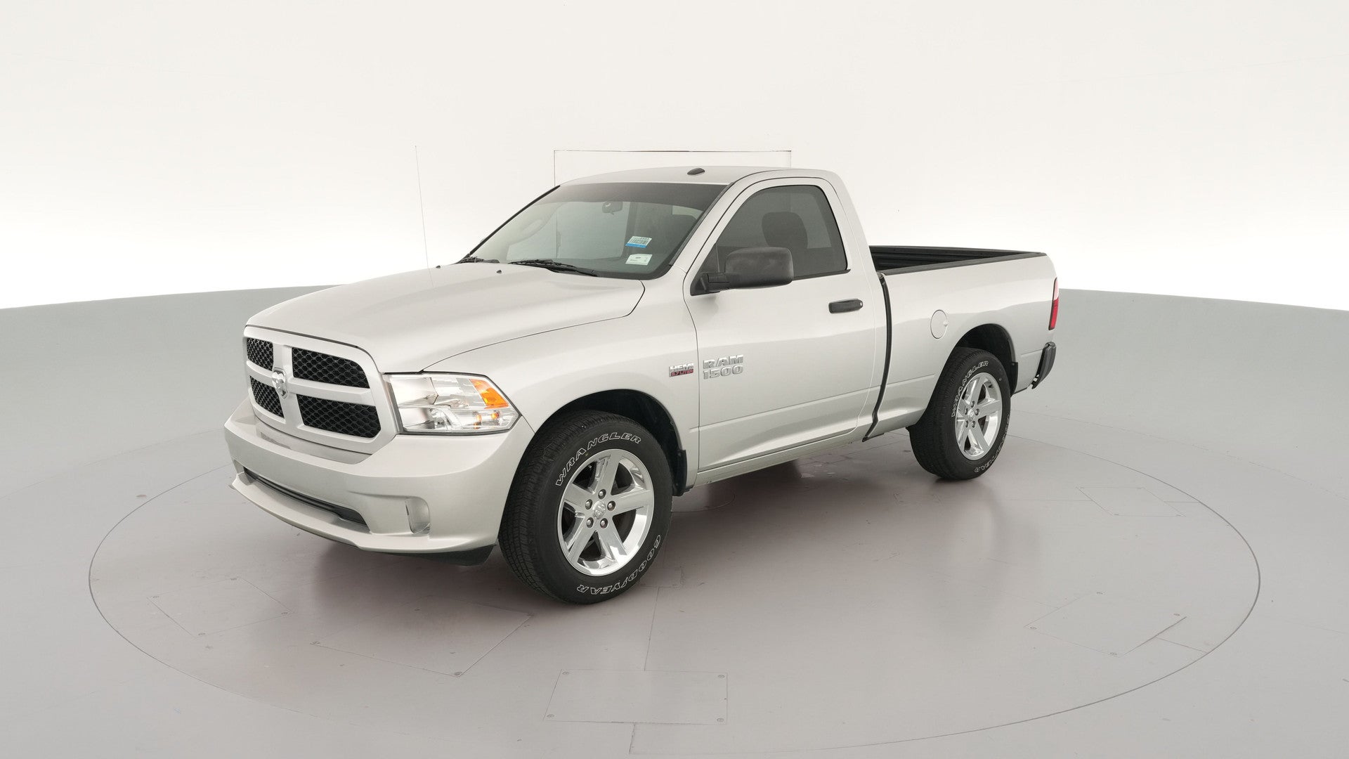 2016 Ram 1500 Regular Cab vehicle photo