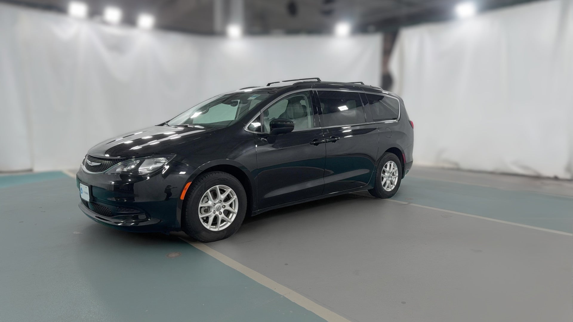 2021 Chrysler Voyager vehicle photo