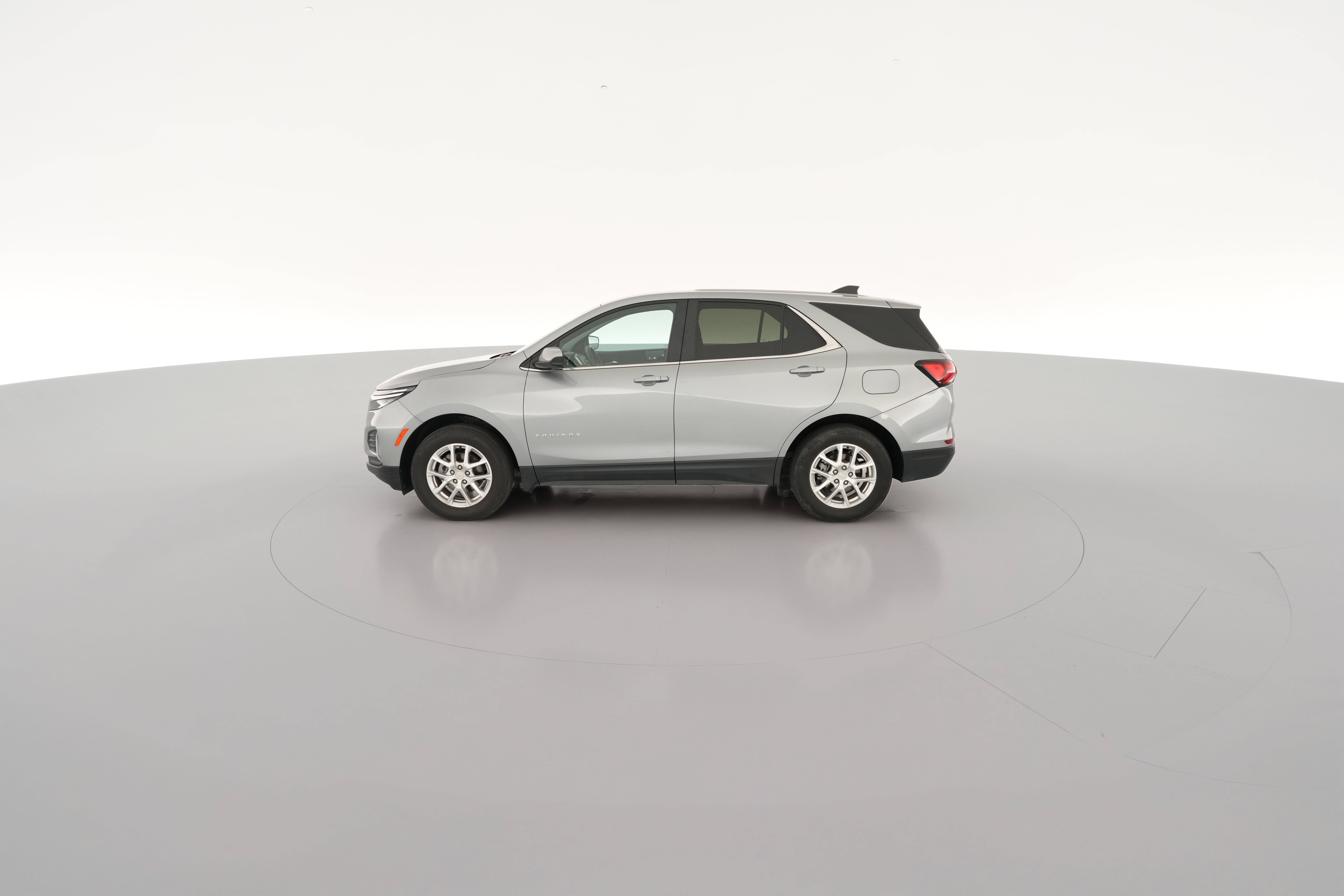 2024 Chevrolet Equinox LT - Photo 29