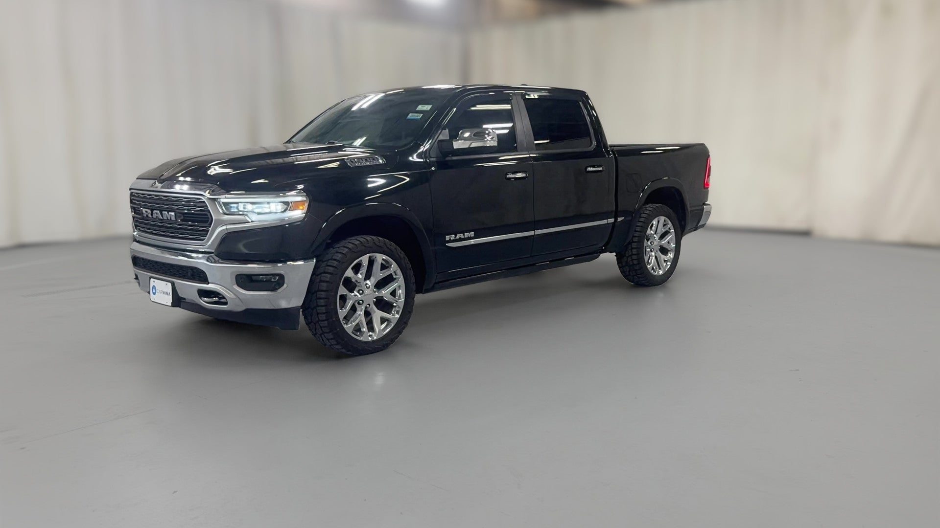 2019 Ram 1500 Crew Cab vehicle photo