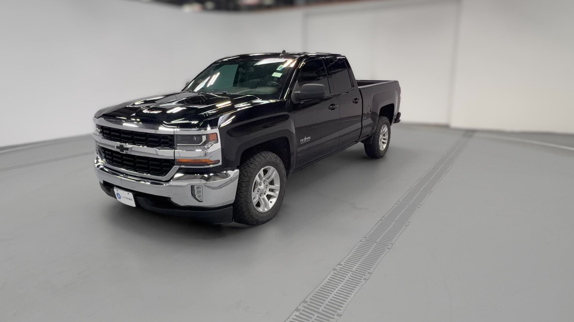 2019 Chevrolet Silverado 1500 LD Double Cab vehicle photo