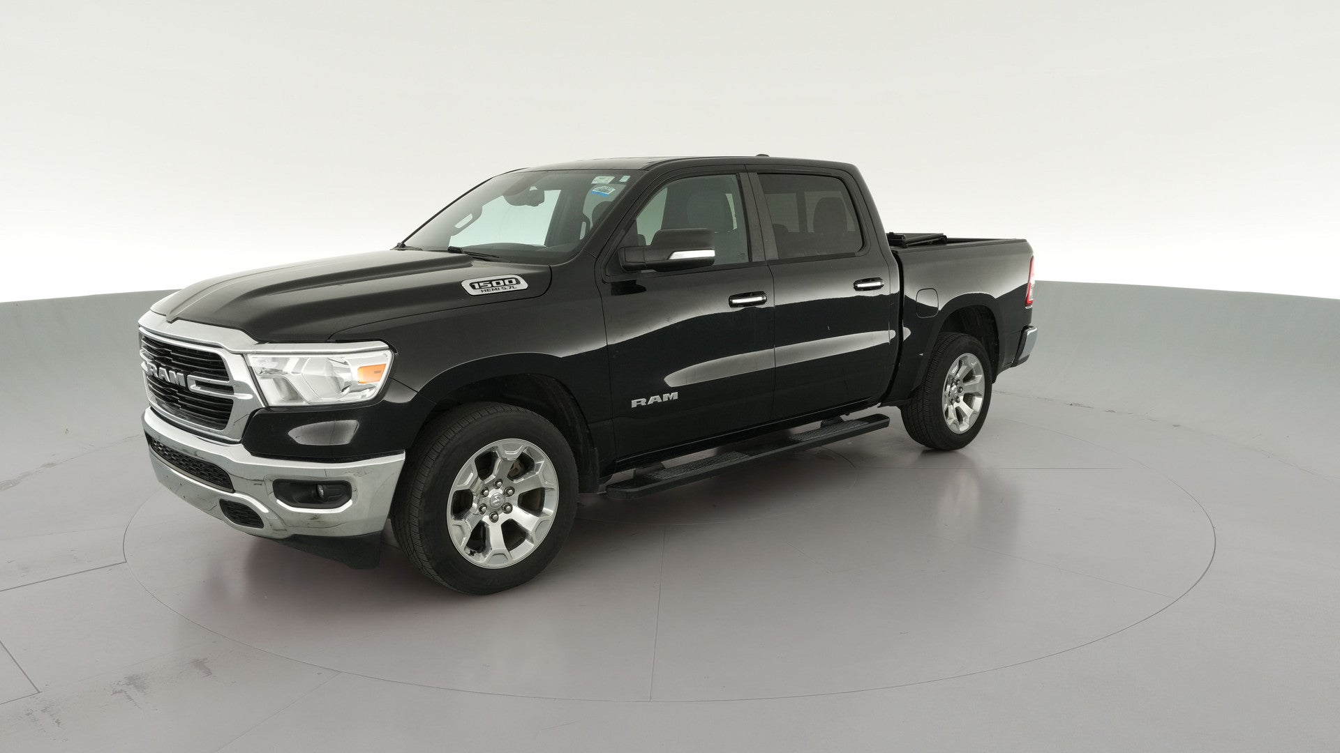 2019 Ram 1500 Crew Cab vehicle photo