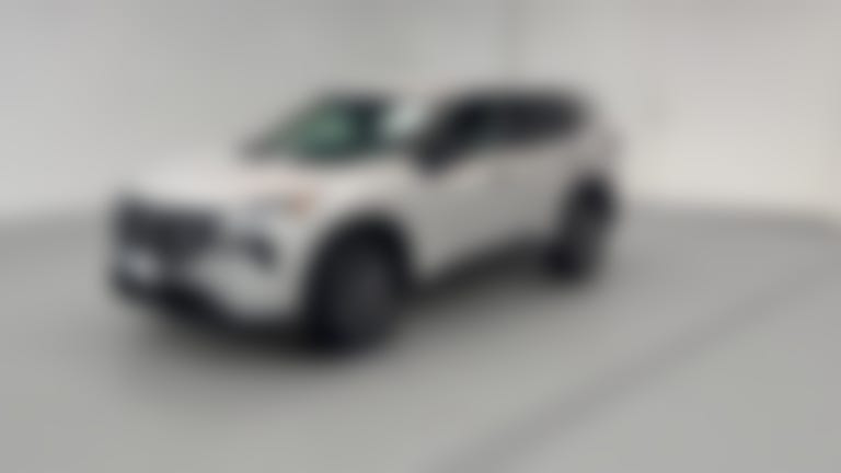2024 Nissan Rogue vehicle photo