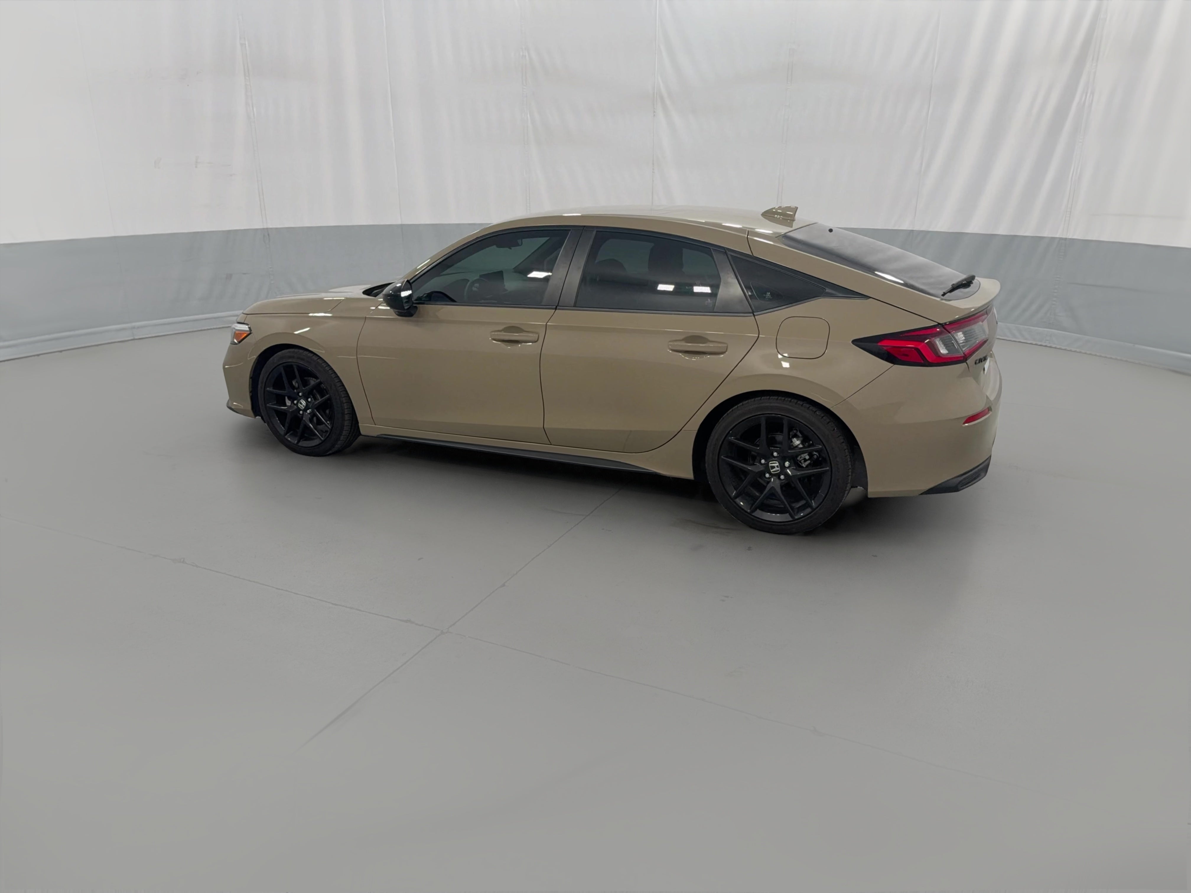 2026 Honda Civic Hatchback Sport - Photo 25