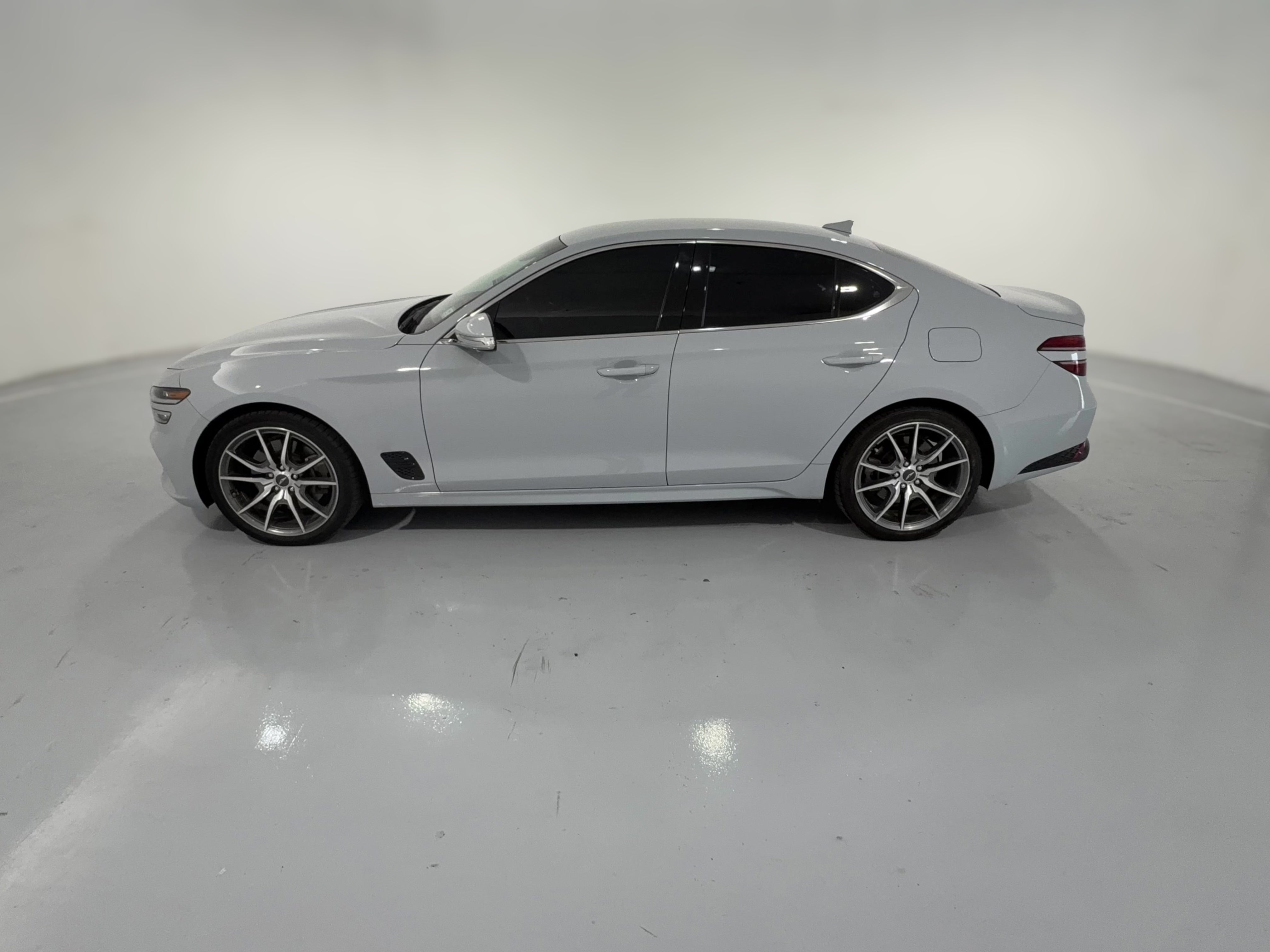 2022 GENESIS G70 Standard - Photo 29