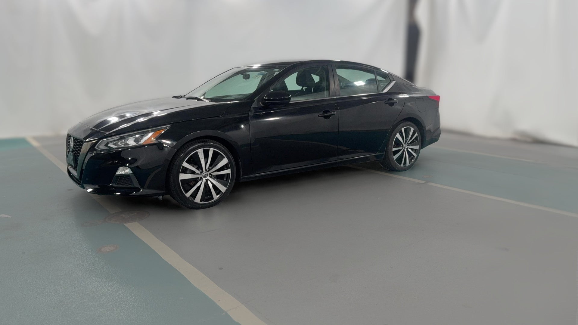 2019 Nissan Altima vehicle photo