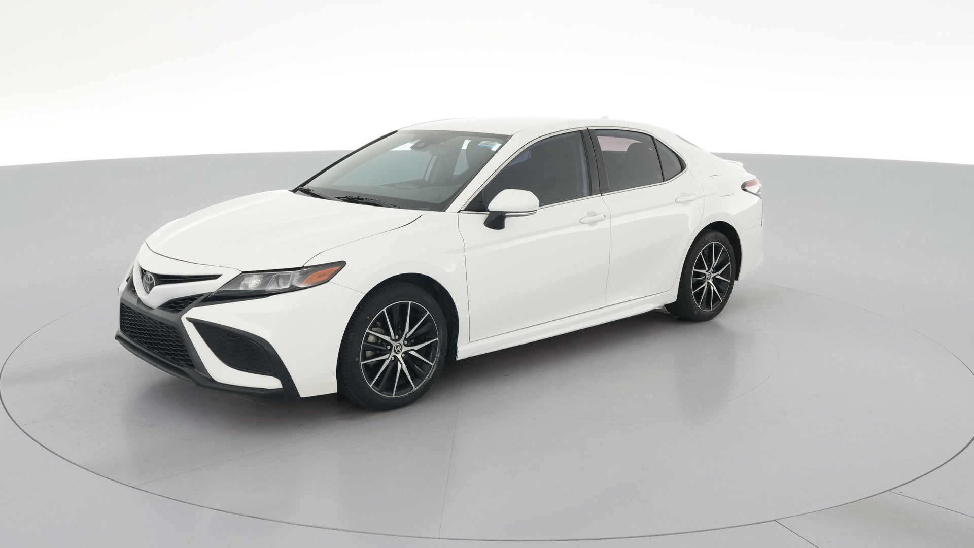 2024 Toyota Camry vehicle photo