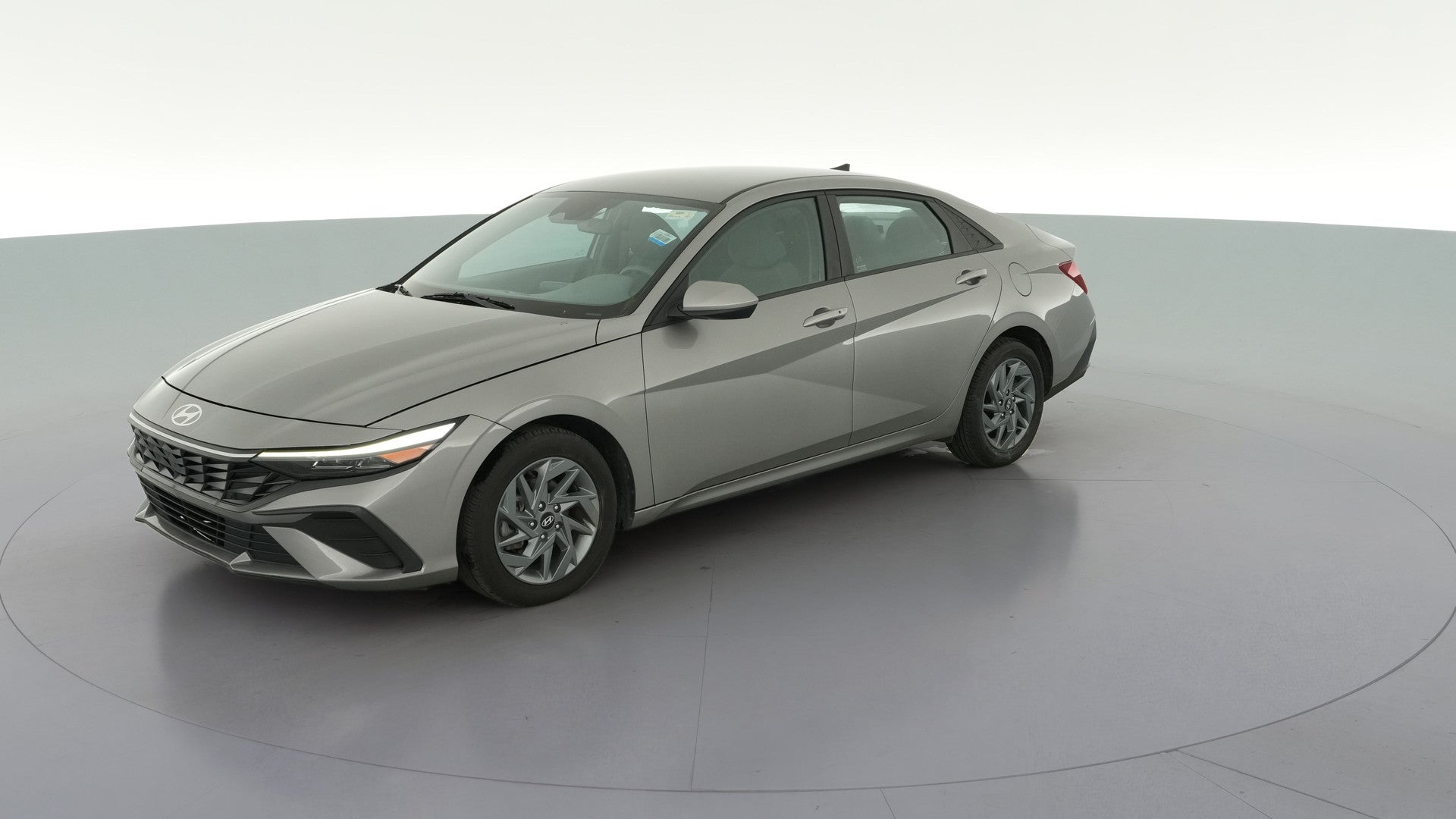2024 Hyundai Elantra vehicle photo