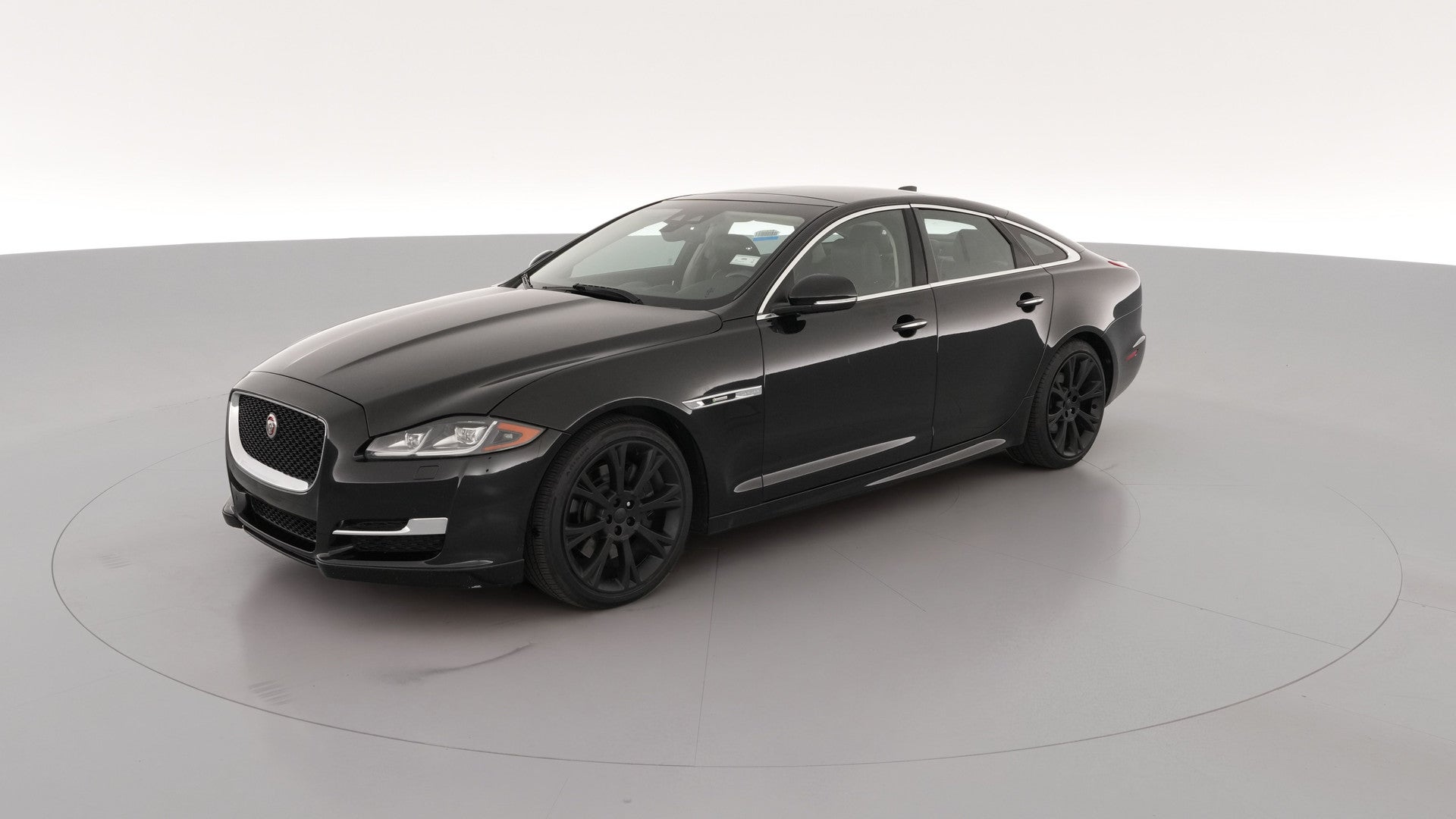 2019 Jaguar XJ vehicle photo