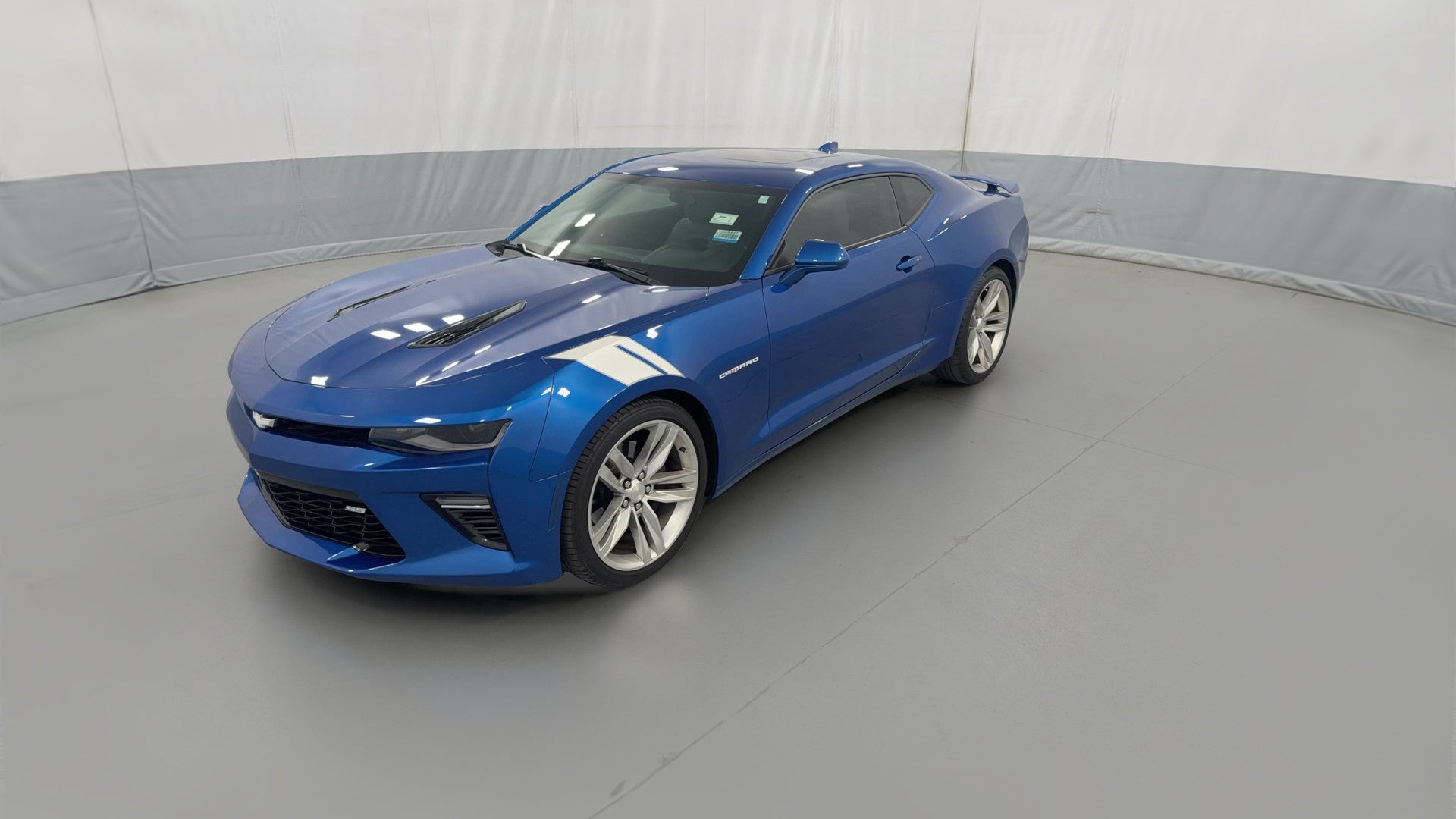 2018 Chevrolet Camaro vehicle photo
