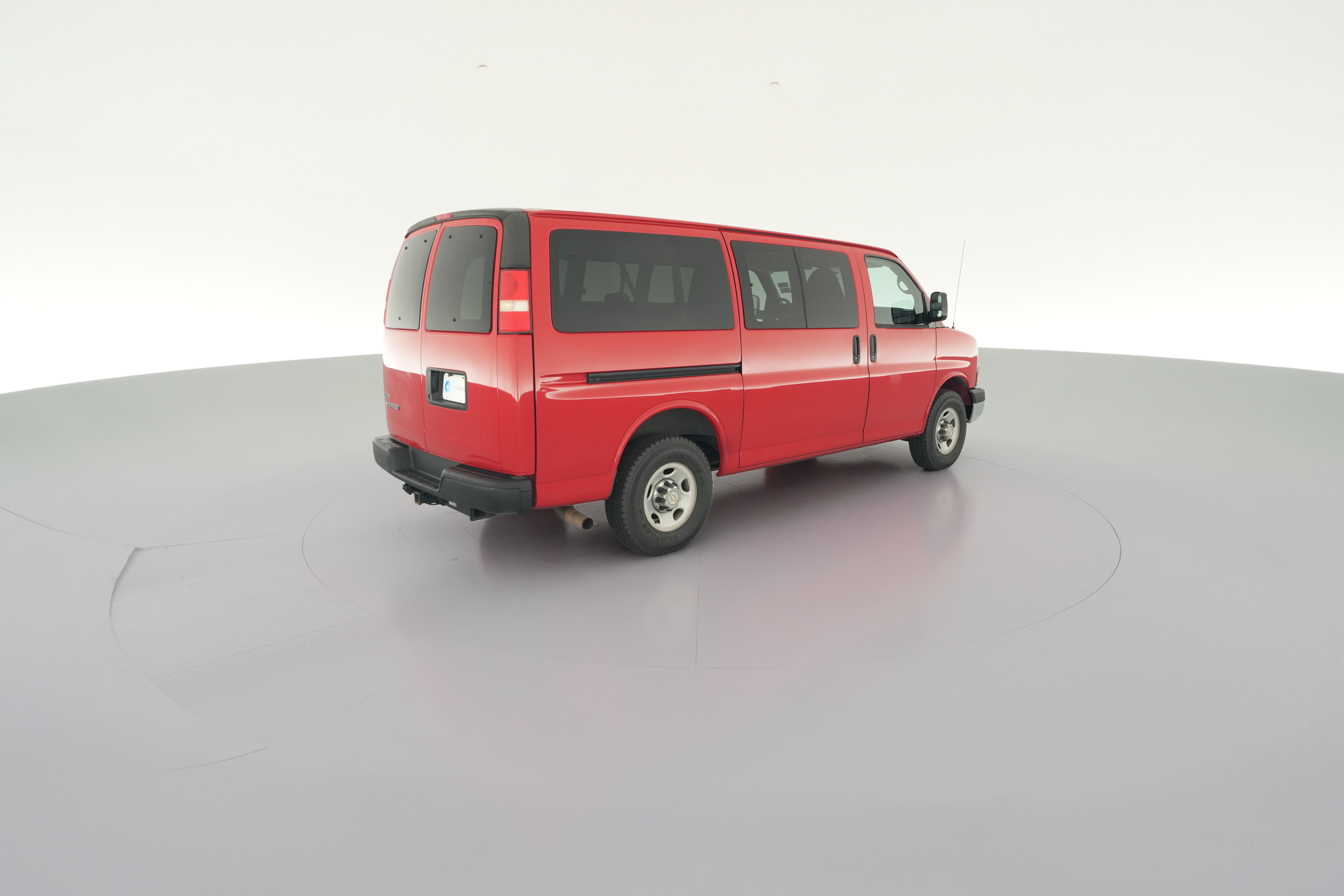 2011 Chevrolet Express LS - Photo 30