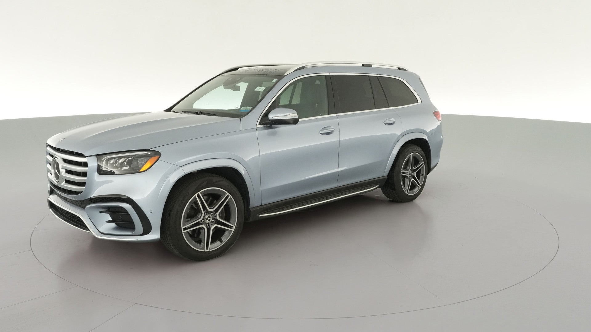 2025 Mercedes-Benz GLS vehicle photo