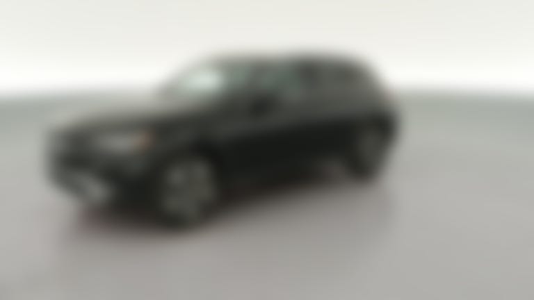 2025 Mercedes-Benz GLC vehicle photo