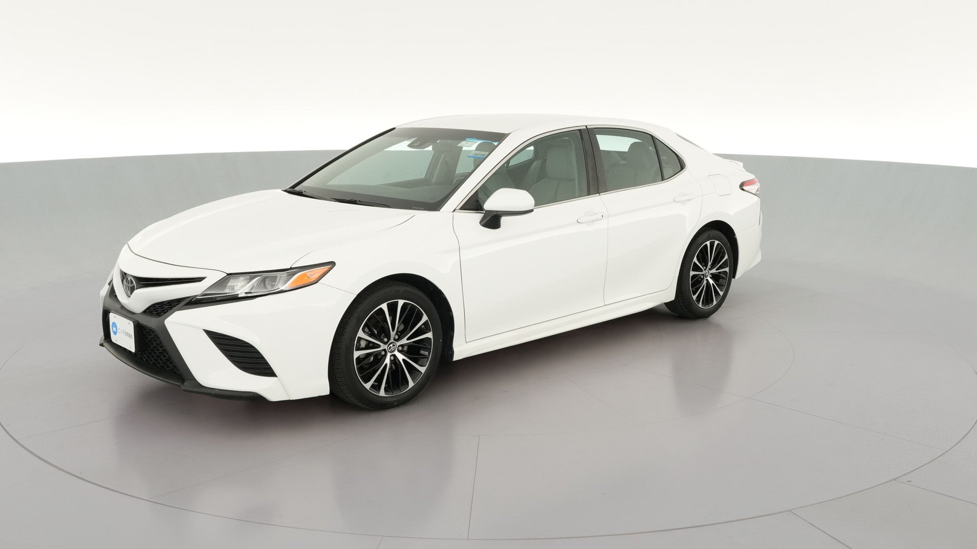 2018 Toyota Camry vehicle photo