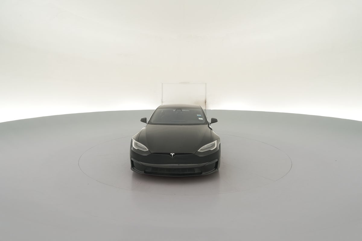 2022 Tesla Model S Long Range in Solid Black — 360° view 1