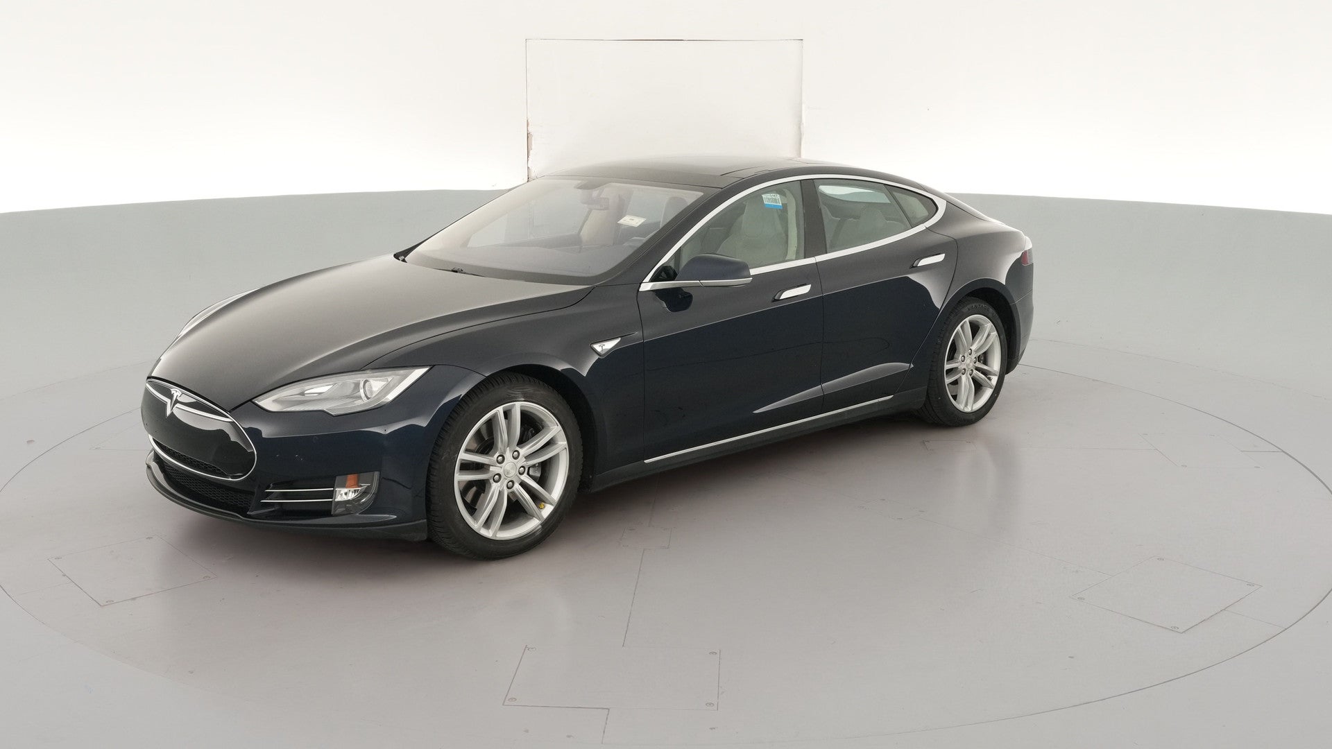 2014 Tesla Model S vehicle photo
