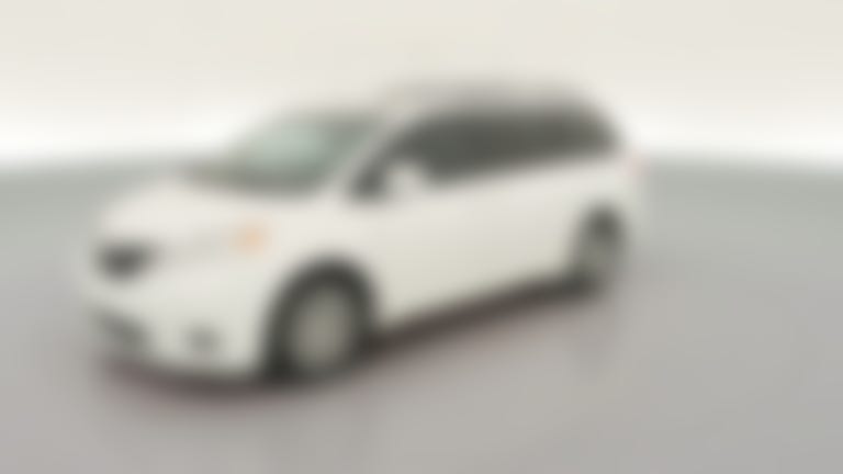 2013 Toyota Sienna vehicle photo